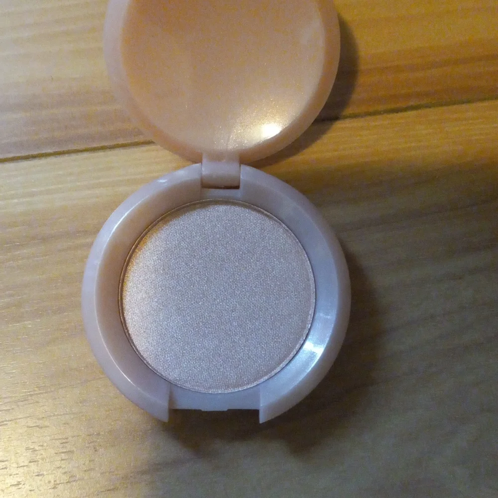 Highlight - Picture 2 of 2